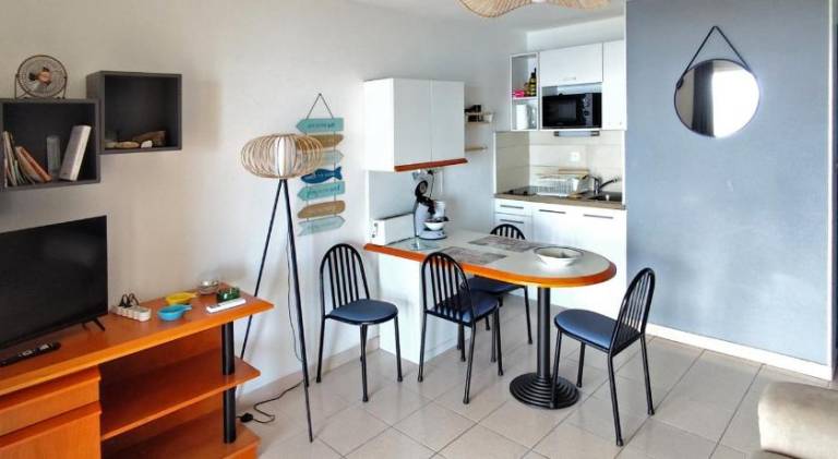 Holiday apartment with 1 room for 4 persons — photo 4