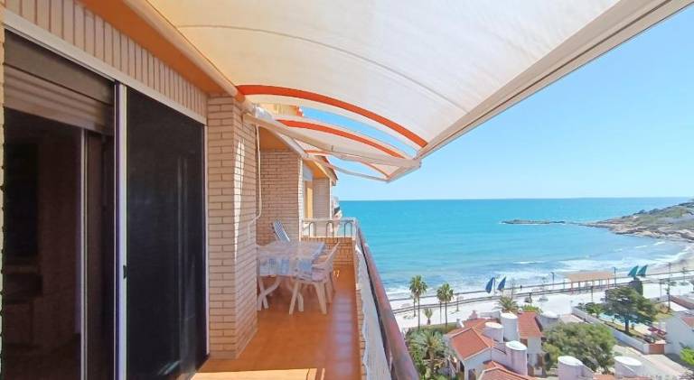 Holiday apartment with pool & patio | Good for workation in Oropesa del Mar