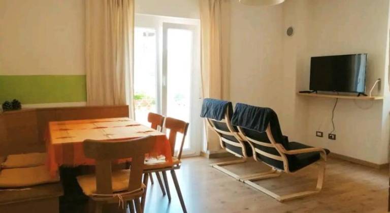 Holiday apartment with patio — photo 5