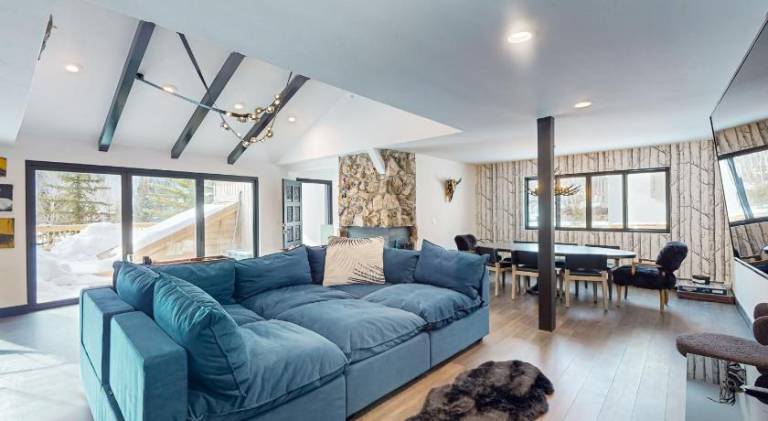 House with patio, jacuzzi & BBQ in Eagle, CO