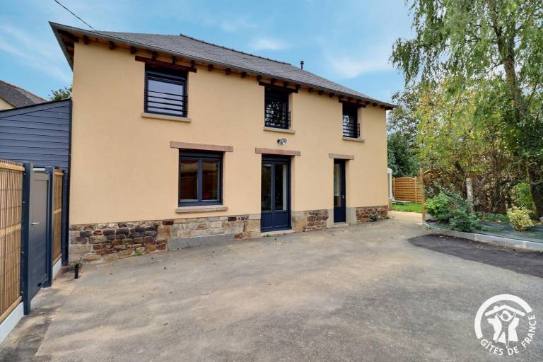 Nice gite with garden & patio | Pet-friendly in Dinan