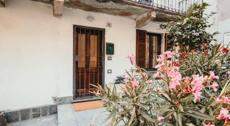 Vacation home with 1 room for 2 persons in Stresa