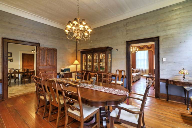 Historic 1840's Estate on 20 Acres w/ Guest House — photo 5