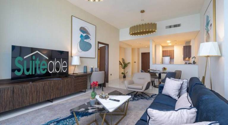 Apartment with pool — photo 3