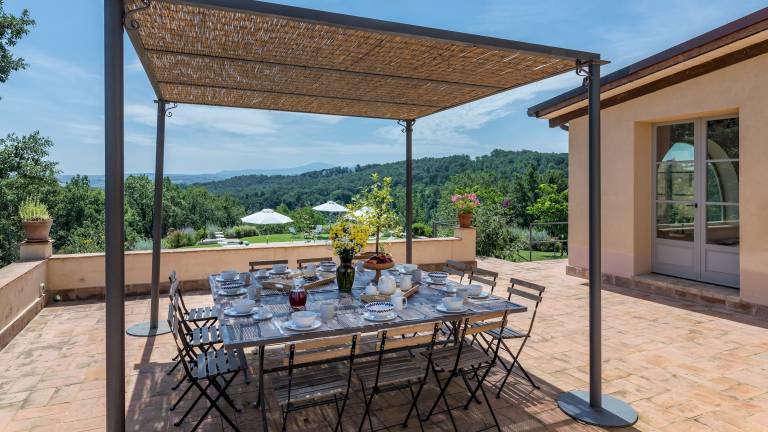 Fully equipped villa with patio, private pool & BBQ | Perfect for remote work | Pet-friendly — photo 2