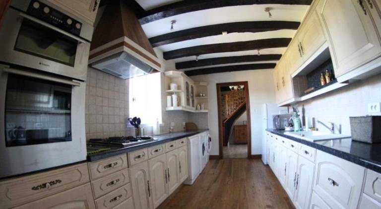 Beautiful house with pool & hot tub | Pet-friendly — photo 4