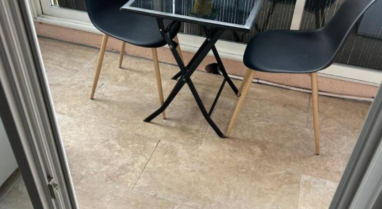 Rental apartment with barbeque & patio — photo 3