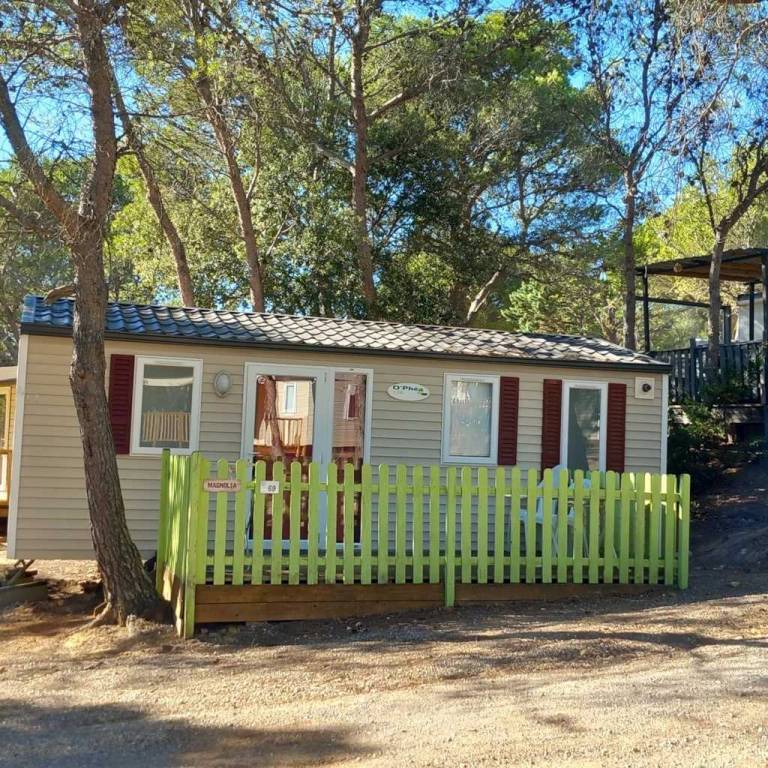 Camping  Fabrezan