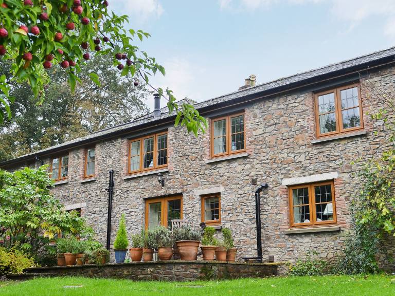 Cottage with yard | River view in Bideford