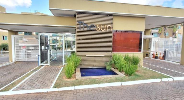 THE SUN RESORT, SHTN TRECHO 2, ENXOVAL DE CAMA E BANHO, PISCINA AQUECIDA, VAGA DE GARAGEM, ACADEMIA, in Brasília