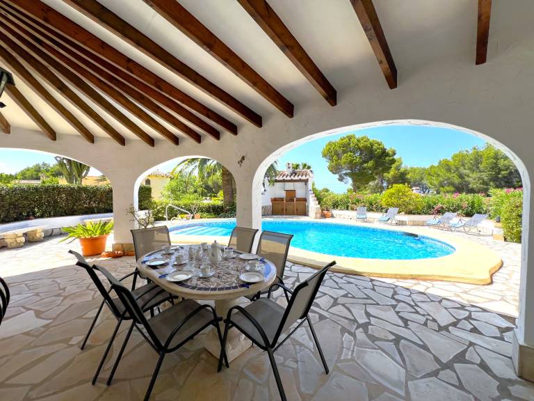 Fully equipped nice villa with private pool, grill & garden | Pets allowed — photo 2
