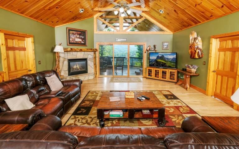Cabin with barbeque & jacuzzi | Mountain view — photo 4
