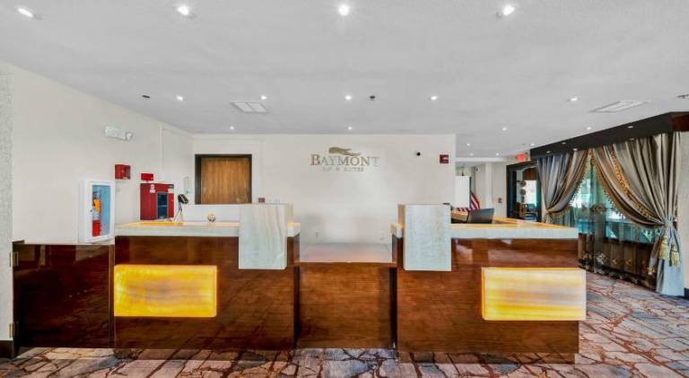 Baymont by Wyndham Anderson — photo 4