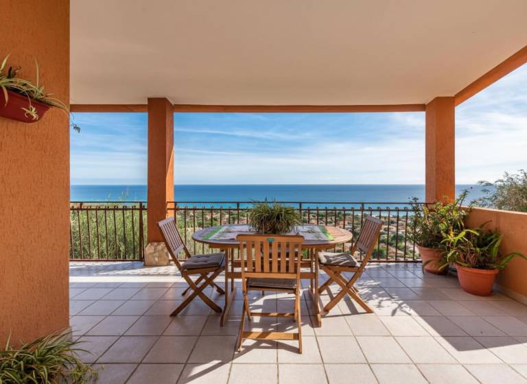 Villa with garden, grill & terrace | Sea view — photo 2