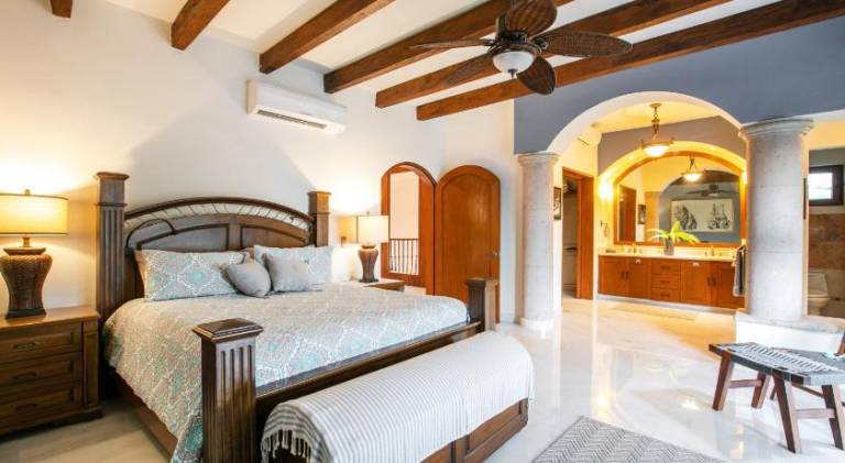Villa with jacuzzi & pool | Close to the beach | Pets are welcome — photo 2
