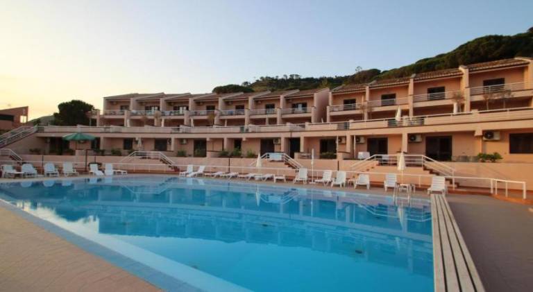 Wonderful holiday apartment with pool & patio | Beach nearby | Dogs allowed — photo 5