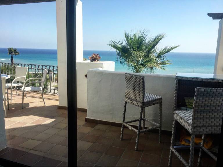 Ample dedicated room with patio & pool | Sea view | Next to the beach | Dogs allowed — photo 2
