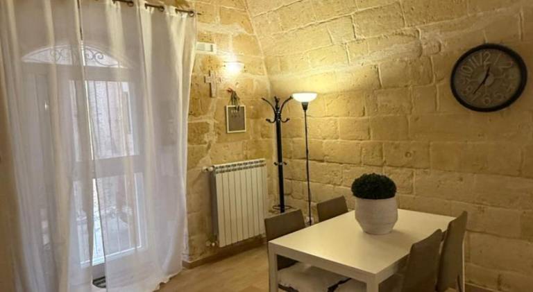 Holiday apartment with 1 room for 4 persons in Trani
