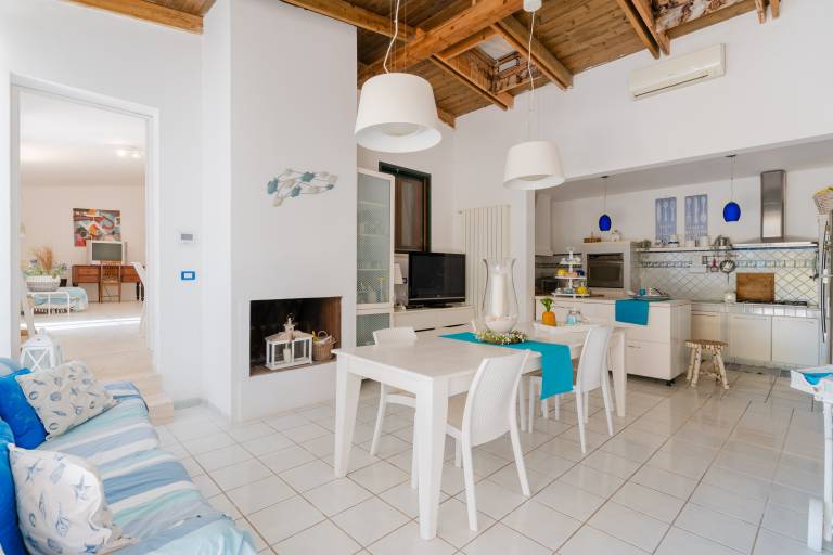 Villa 'Deliziosa Patrizia A Otranto' with Sea View, Wi-Fi and Air Conditioning — photo 4