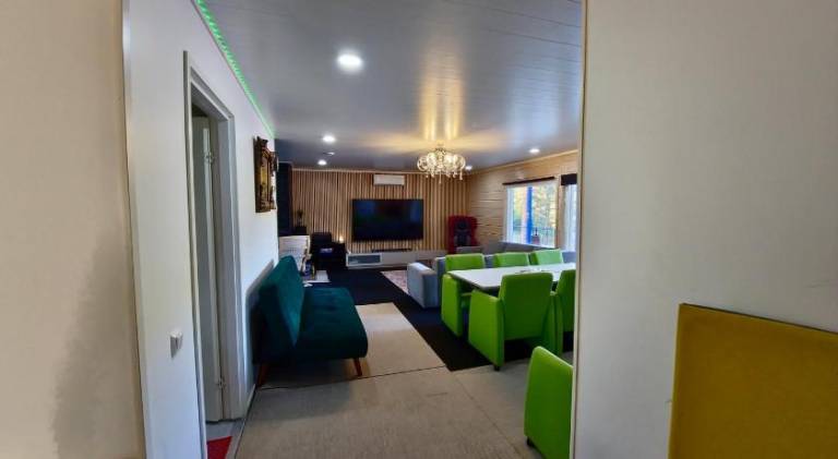 Villa with hot tub | Pets allowed — photo 5