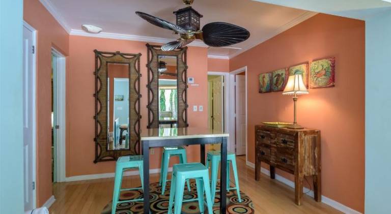 Vacation home with hot tub & pool | Next to Mallory Square | Pets are welcome — photo 5