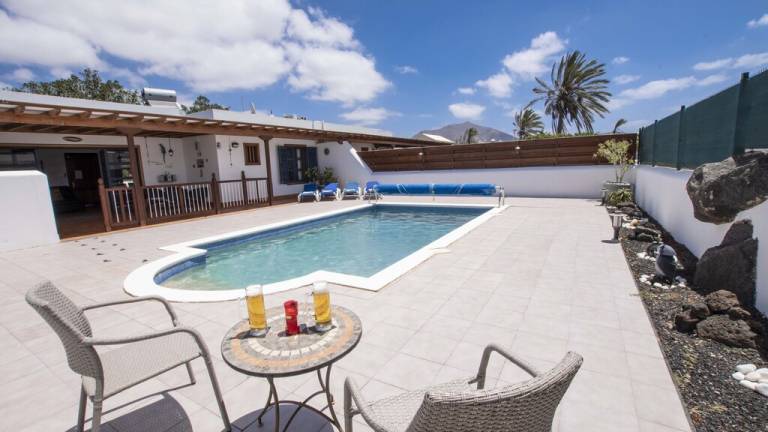 Villa  Playa Blanca