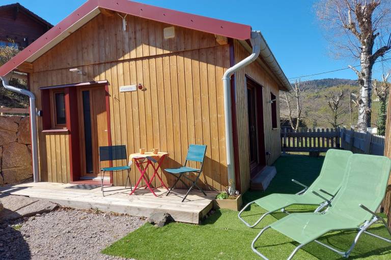 Chalet with grill & terrace | Mountain view in Saint-Maurice-sur-Moselle