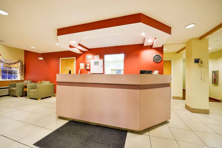 Americas Best Value Inn East Syracuse — photo 3