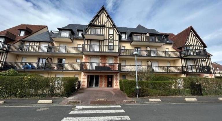 Apartment with 1 room for 3 persons in Cabourg