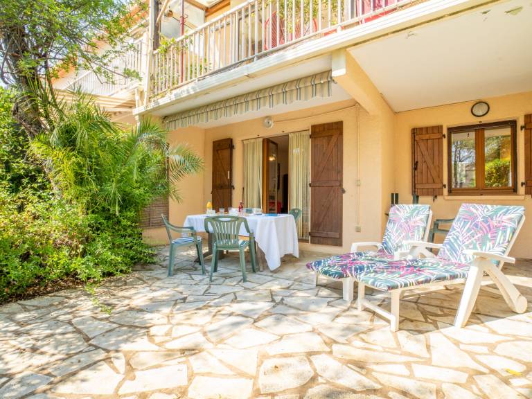 Beautiful holiday apartment with yard & terrace | Dogs allowed — photo 5