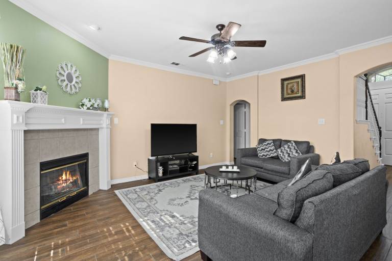 Vacation home with garden — photo 3