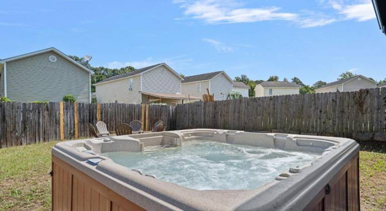 Charming vacation home | Pets allowed — photo 2
