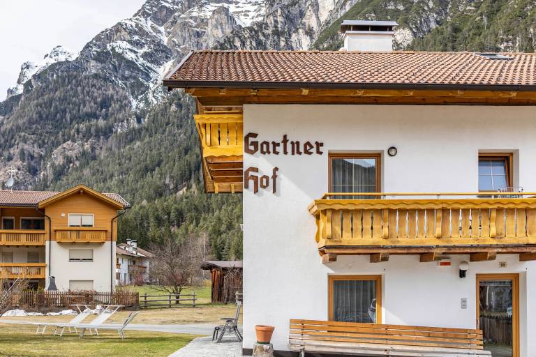 Apartment 'Gartnerhof Glücksklee' with Mountain View, Shared Garden and Wi-Fi — photo 2