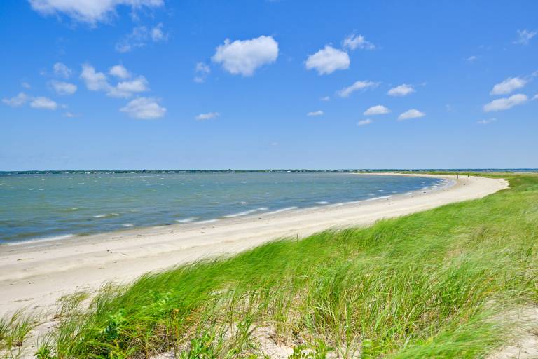 Waterfront Westhampton Haven: Private Beach — photo 4
