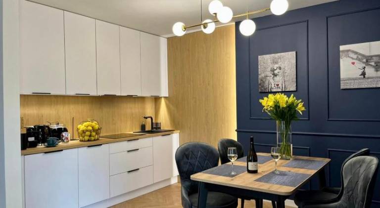 Holiday apartment with patio & garden — photo 5