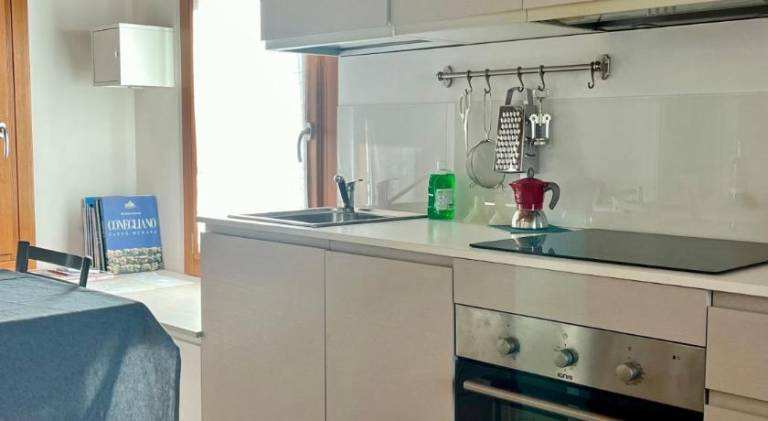 Lovely holiday apartment with patio & garden | Dogs allowed — photo 3