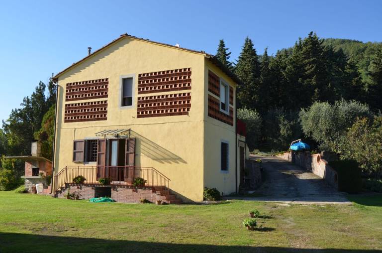 Farm with private pool, barbeque & yard — photo 4