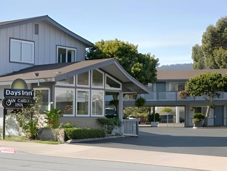 Days Inn by Wyndham Monterey Downtown