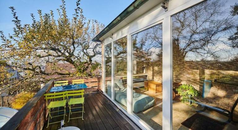 Villa with pool — photo 5