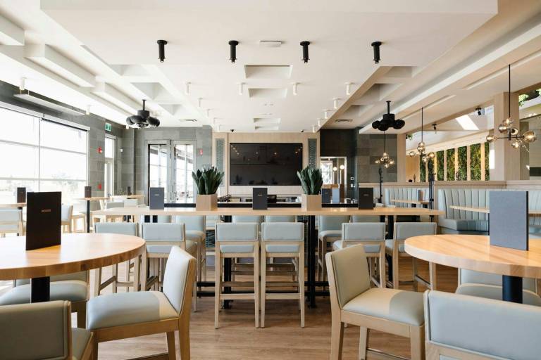Sandman Hotel & Suites Regina — photo 2