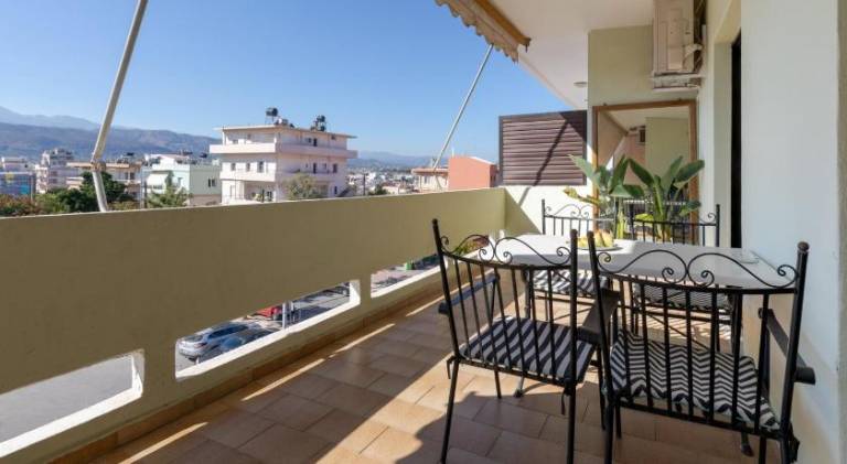 Rental apartment with terrace — photo 4