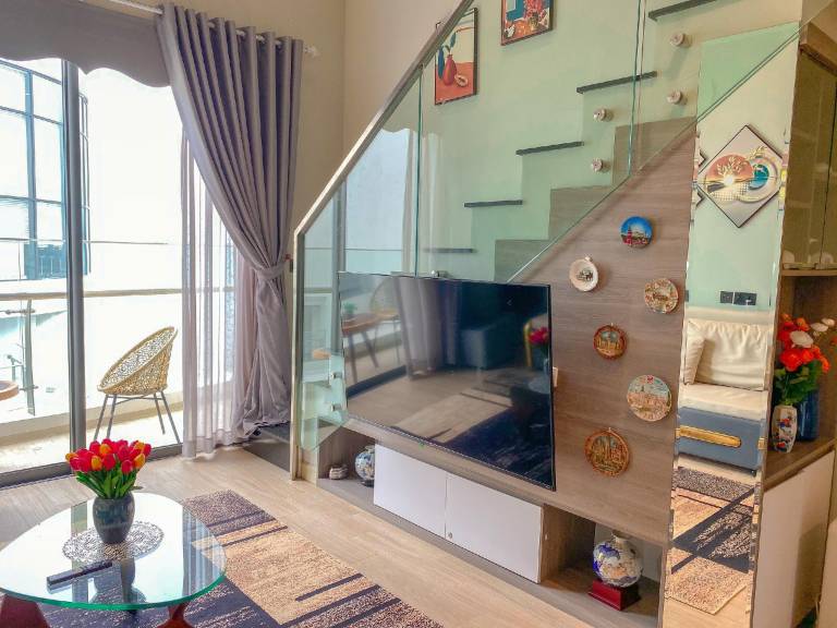 Sea View Sandy Homestay Citadines Marina Ha Long in Ha Long