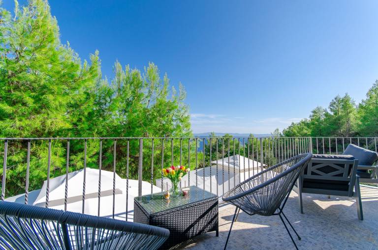 Vacation home with sauna, private pool & grill | Sea view in Hvar