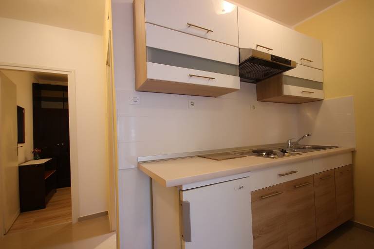 Holiday apartment with garden, patio & BBQ — photo 5