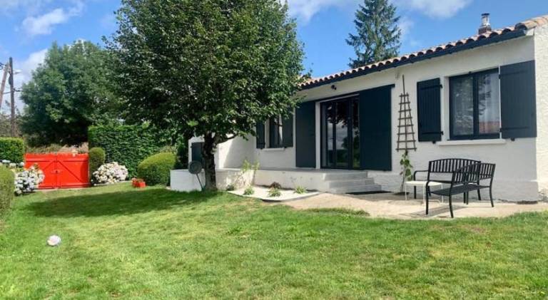 Vacation home with pool in Castelnaudary
