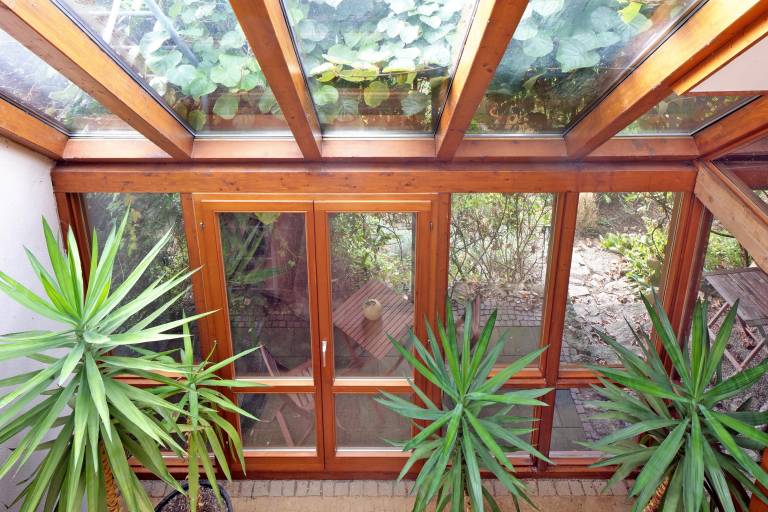 Apartment with fast internet & garden | Garden view — photo 3