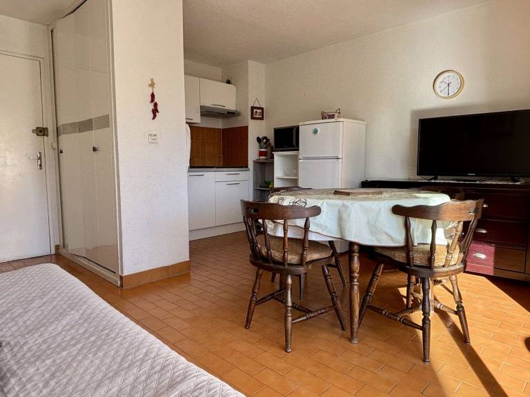 Holiday apartment with 2 rooms for 4 persons — photo 4