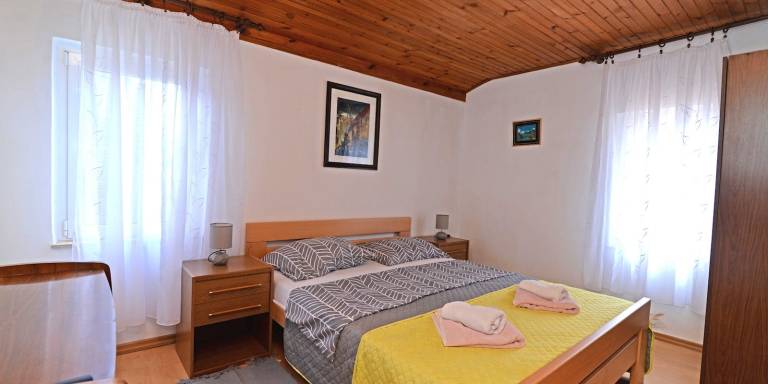 Holiday apartment with terrace — photo 4