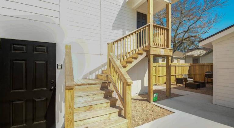 Hip-Nautic - Carriage House - King Beds near Beach — photo 5