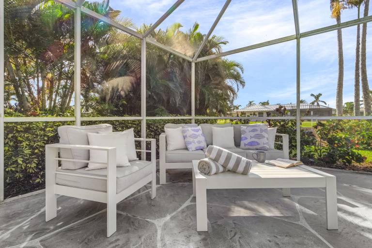 IMPECCABLE! - Amazing sunsets, Dock, Heated Pool - Sunsational Sunsets - Roelens — photo 3
